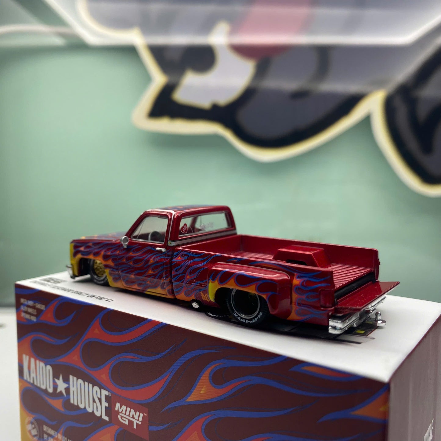 Mô hình xe Mini GT #127 SILVERADO DUALLY ON FIRE