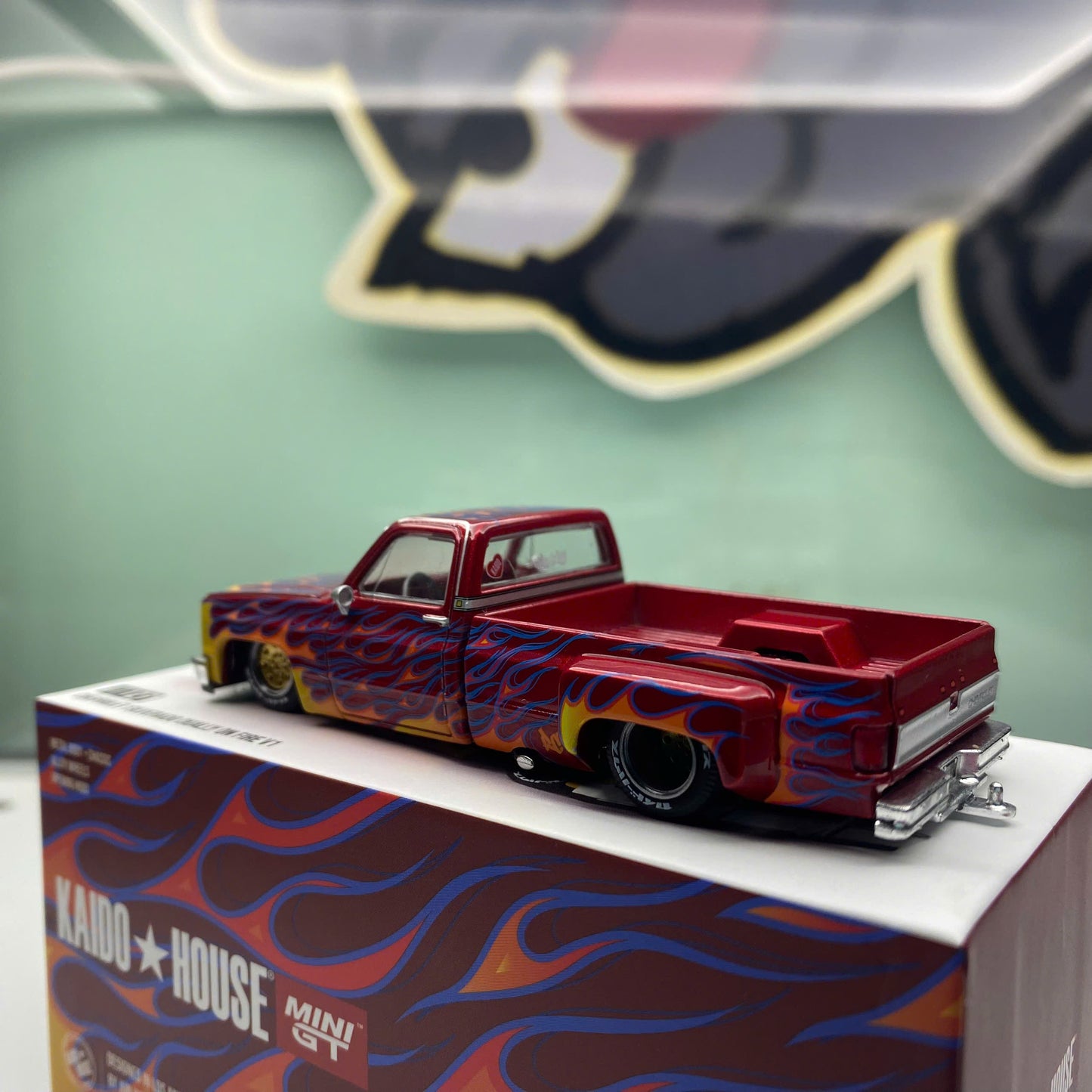 Mô hình xe Mini GT #127 SILVERADO DUALLY ON FIRE