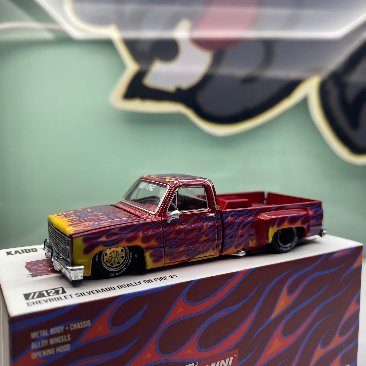Mô hình xe Mini GT #127 SILVERADO DUALLY ON FIRE