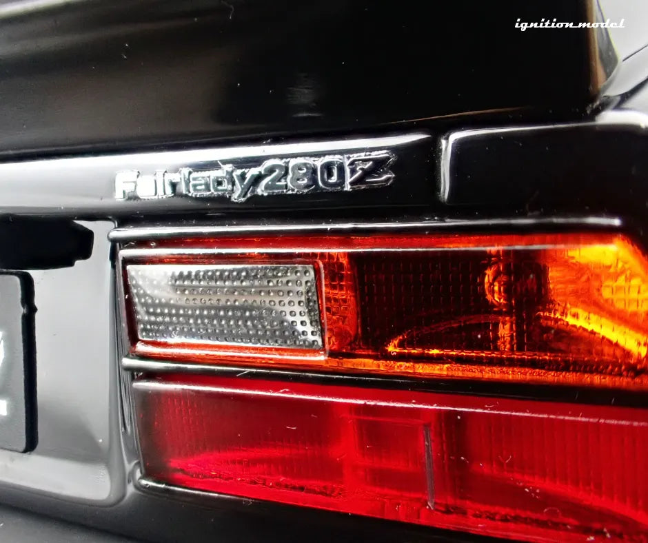 [PRE-SALE Q1/2025] Mô hình xe Ignition Model 1:18 Nissan Fairlady Z (S130) Black/Silver - IG3517