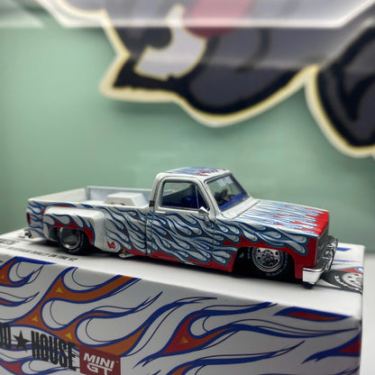 Mô hình xe Mini GT #157 SILVERADO DUALLY ON FIRE